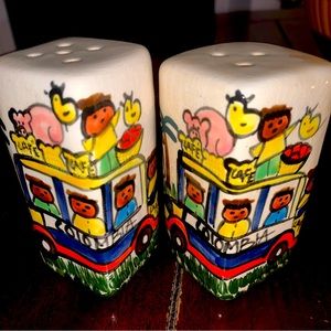 Salt & Pepper Shaker Set from Colombia